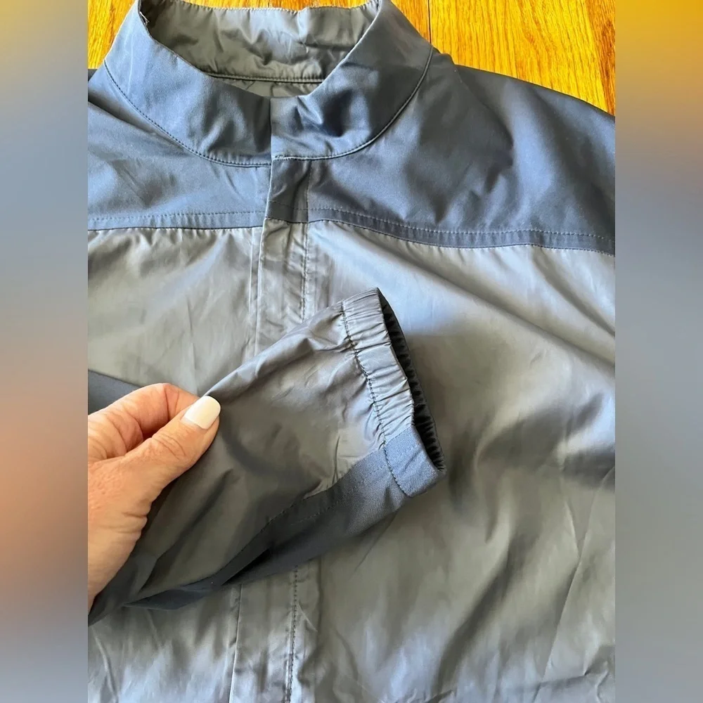 Nike Shield Size Large Windbreaker Jacket - Blue